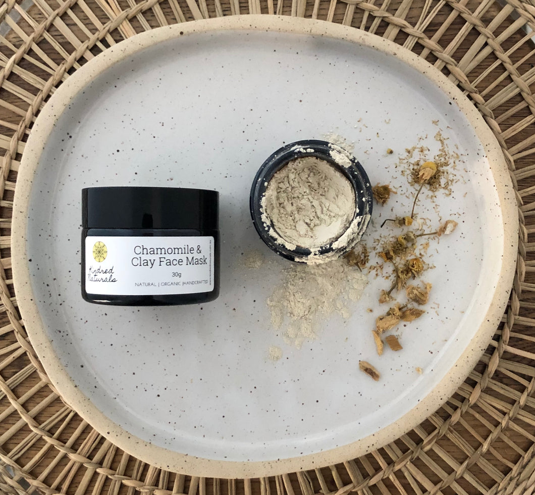 Natural and organic chamomile and clay face mask